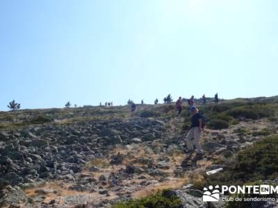 Travesía por la Sierra de la Maliciosa - Senderismo Madrid; tienda montaña